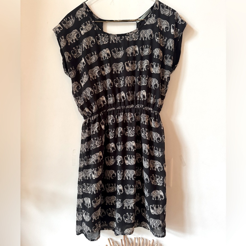 Maurices Sleeveless Sheath Elephant Print Round Neck Dress Size S